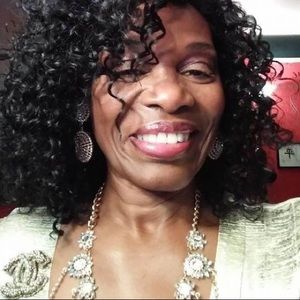 Meet your Posher, Charisma